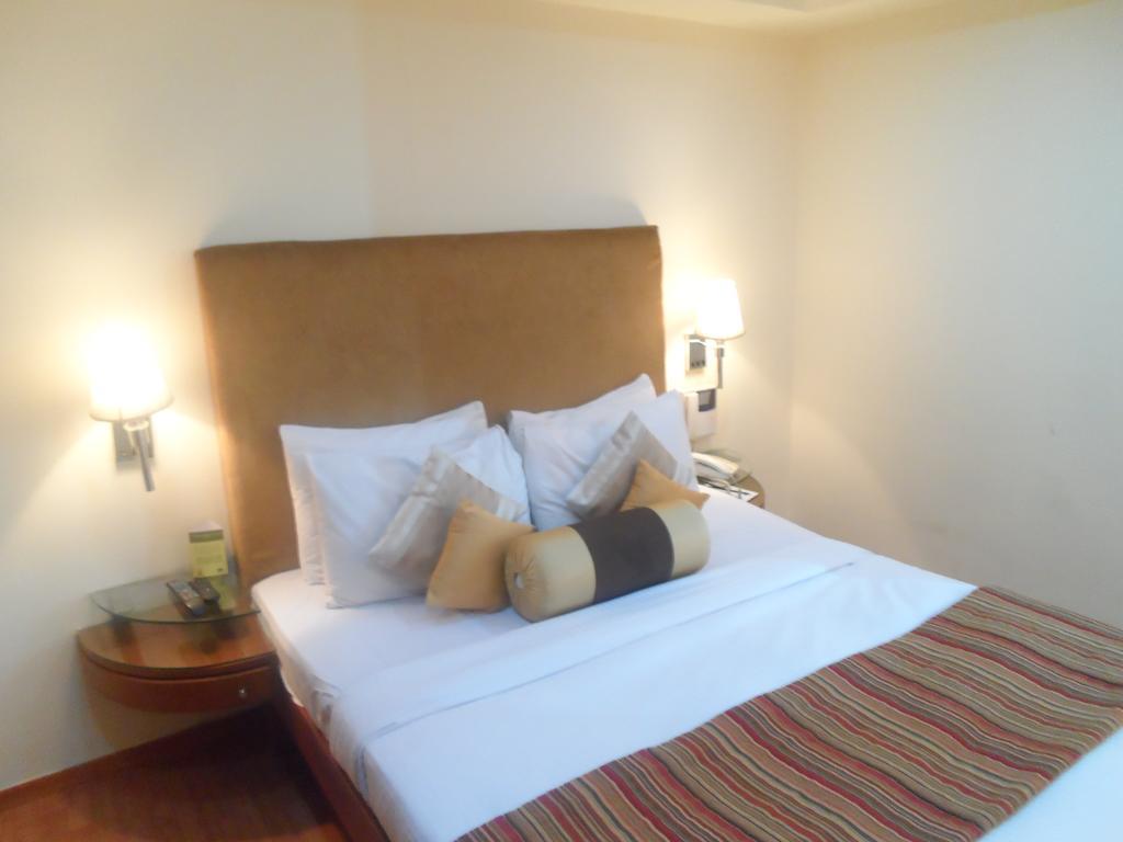 Ohris Banjara Hotel Хидерабад Екстериор снимка